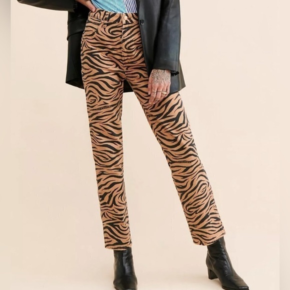 WRANGLER WOMEN'S HIGH RISE WILD WEST PURR PRINT JEANS SIZE 28 ANTHROPOLOGIE FP - Picture 4 of 13